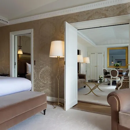 La Reserve & ホテル