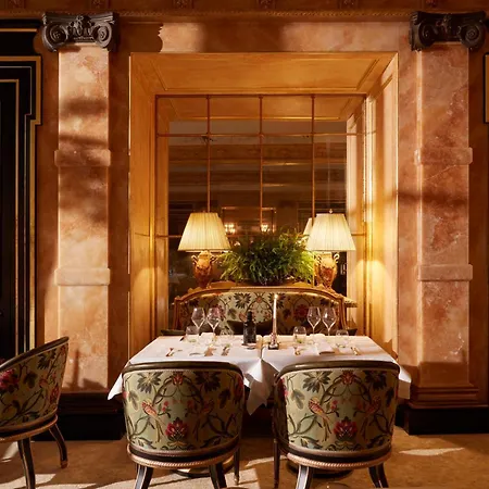 Hotel La Reserve &