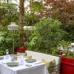 La Reserve & Hotel
