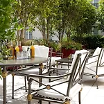 Hotel La Reserve & Paris