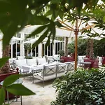Hotel La Reserve & Paris